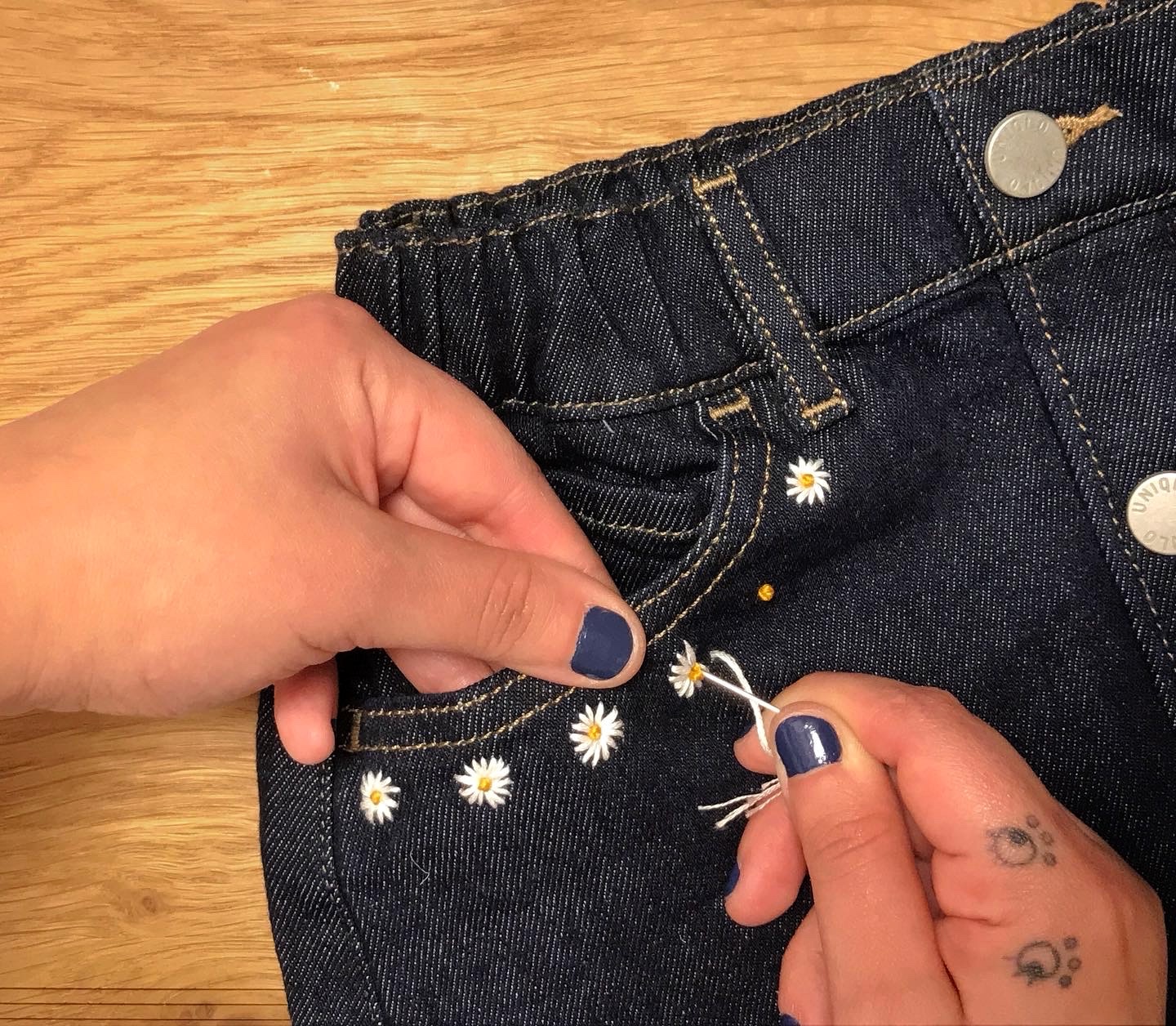 Mending Stitches by Katoy – Bild 6